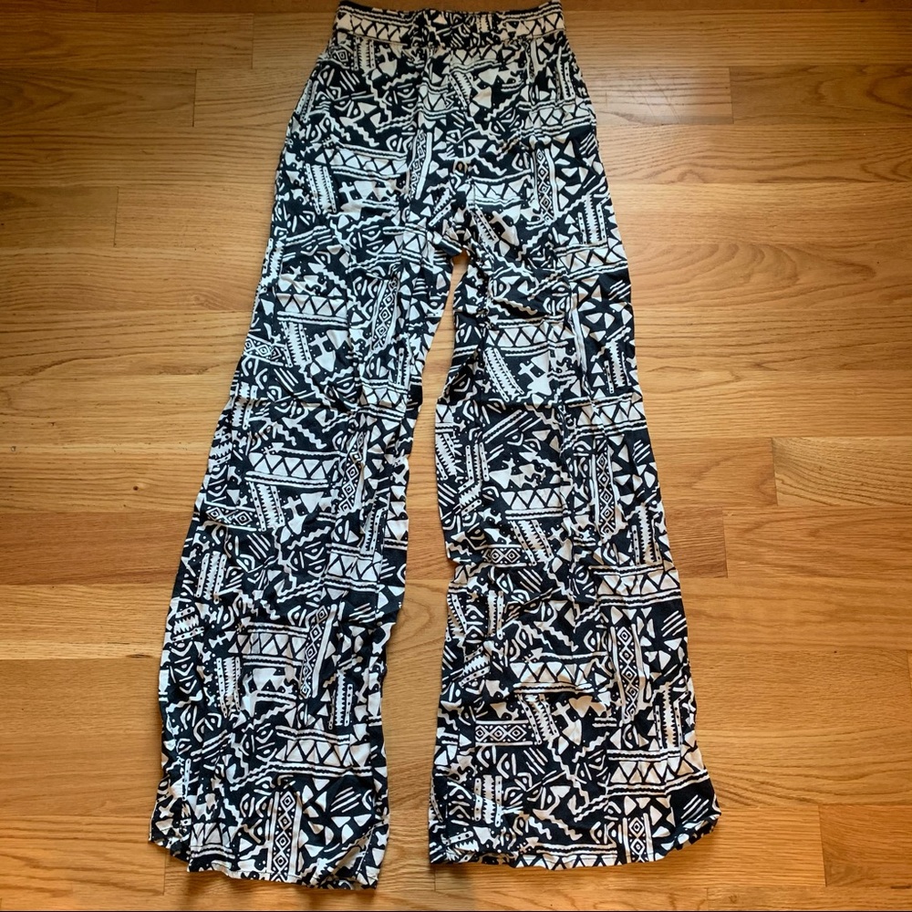 Black and White Pattern Harem Pants